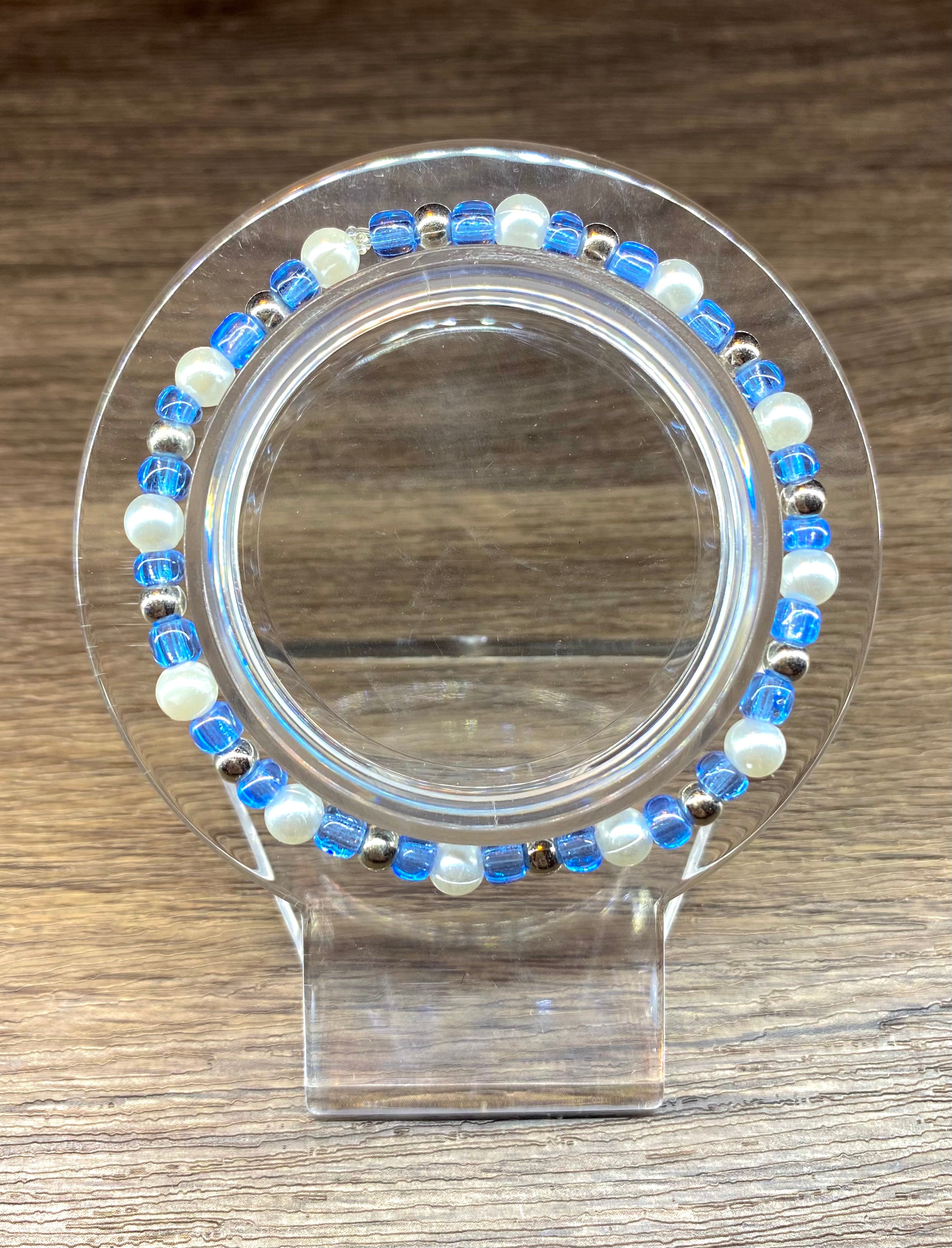 Dainty Blue/Pearl Bracelet