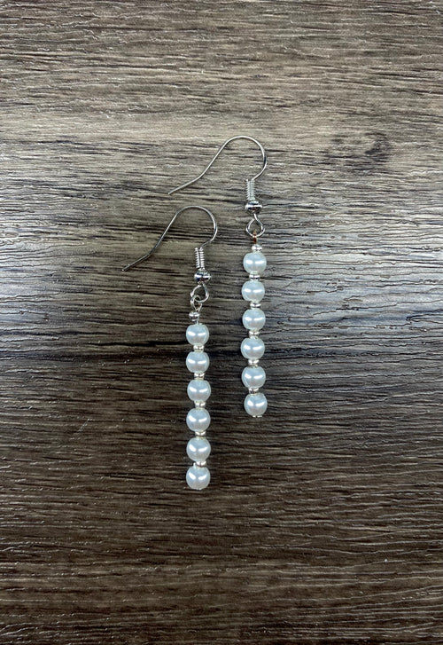 6 Small Pearl Earrings